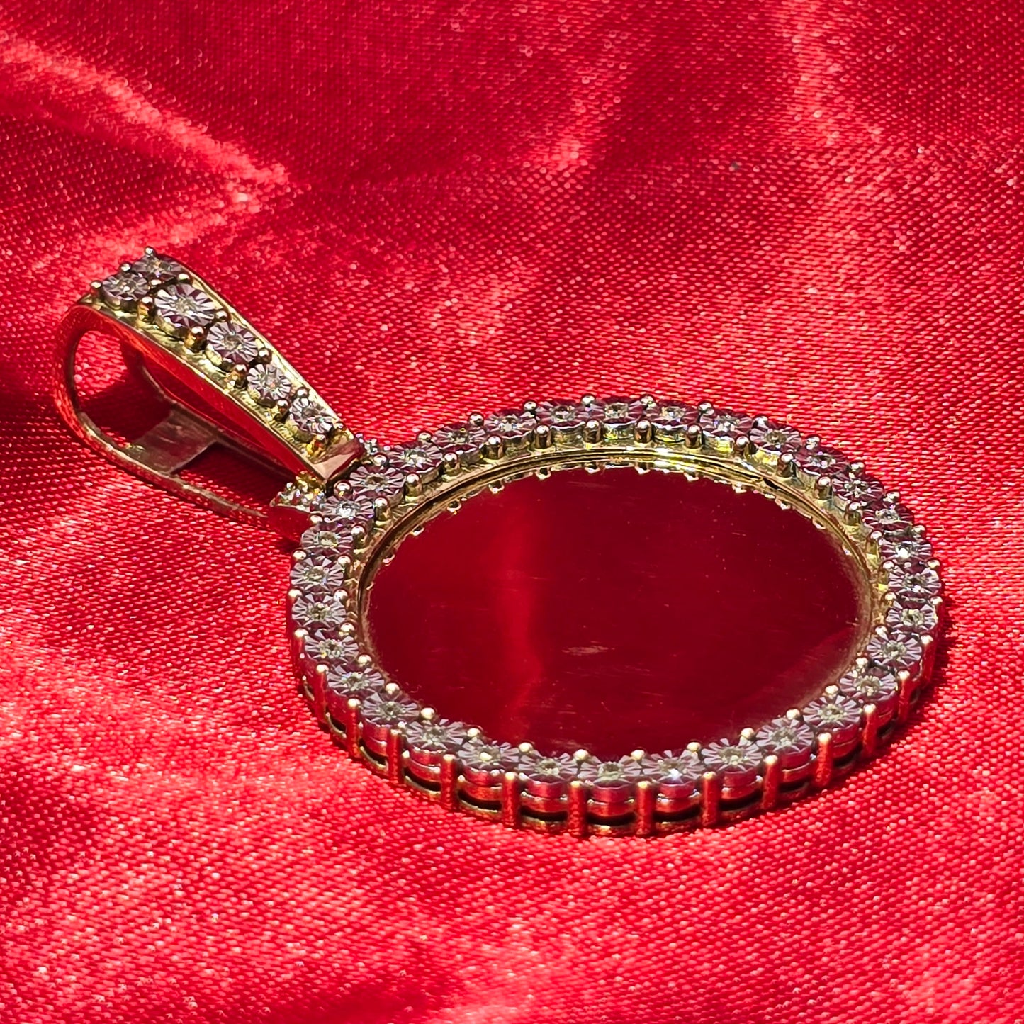 10k Yellow Gold Diamond Memory Frame Pendant 0.75 ctw