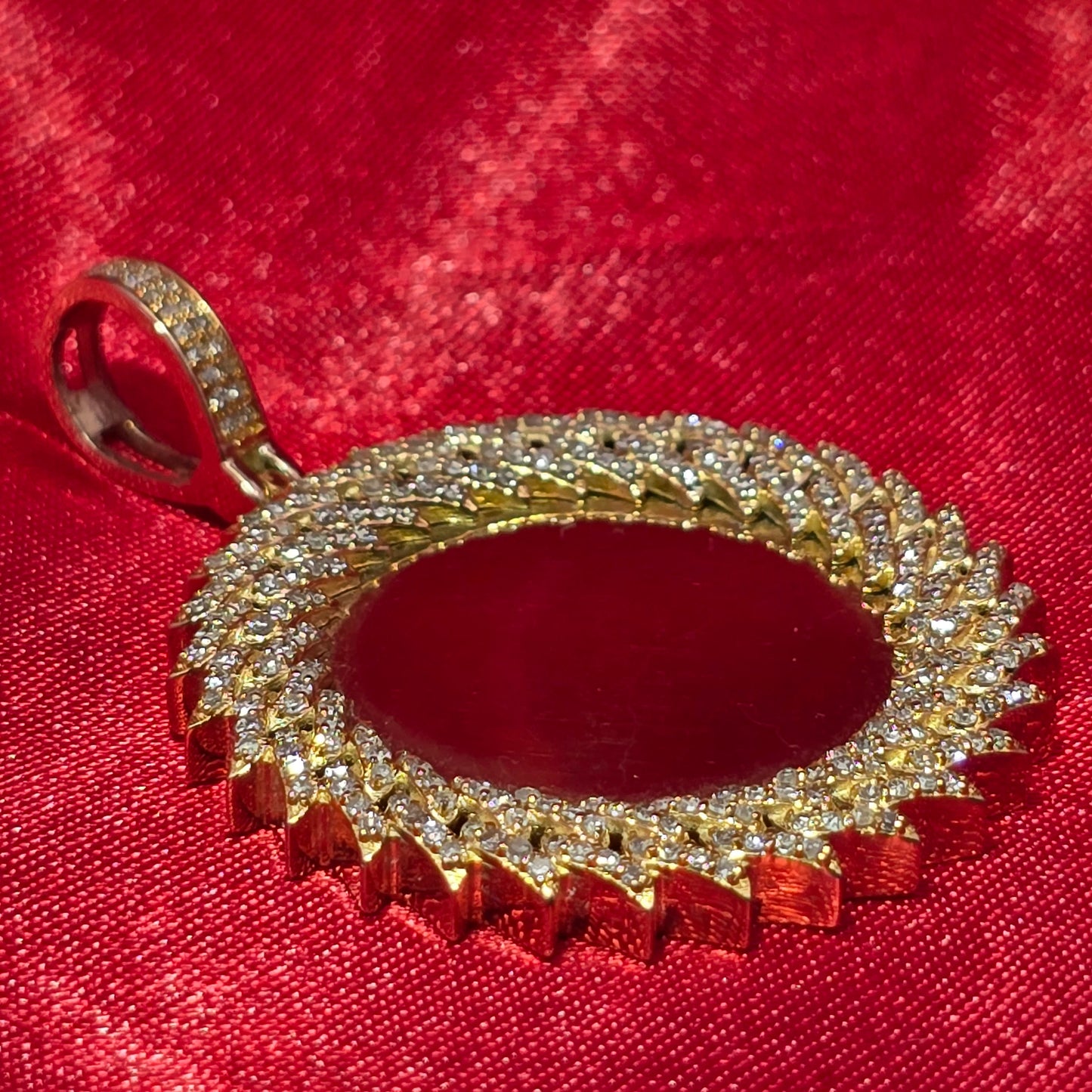 10k Yellow Gold Diamond Memory Pendant 0.74 ctw