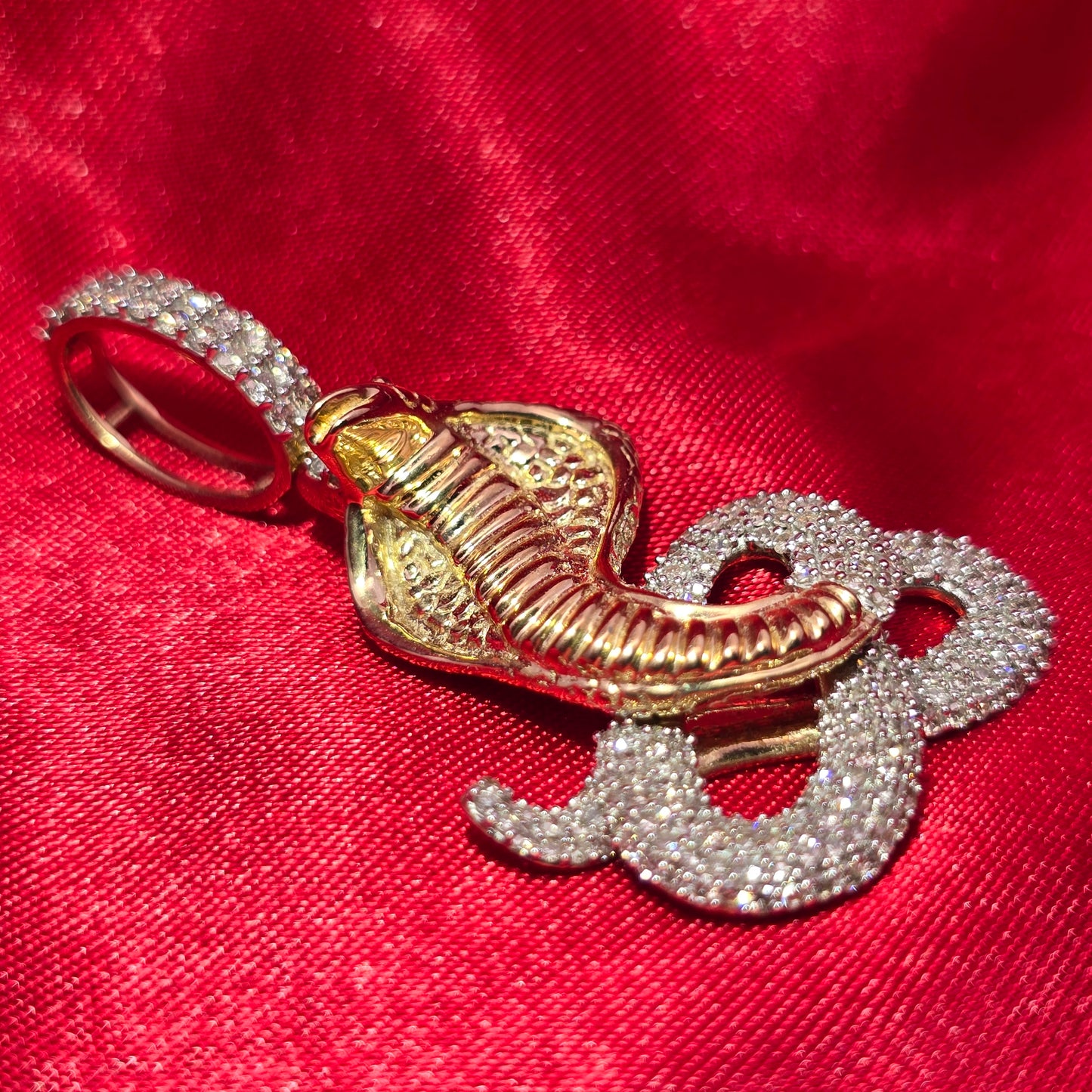 10k Yellow Gold Diamond Snake Pendant 1/5 ctw