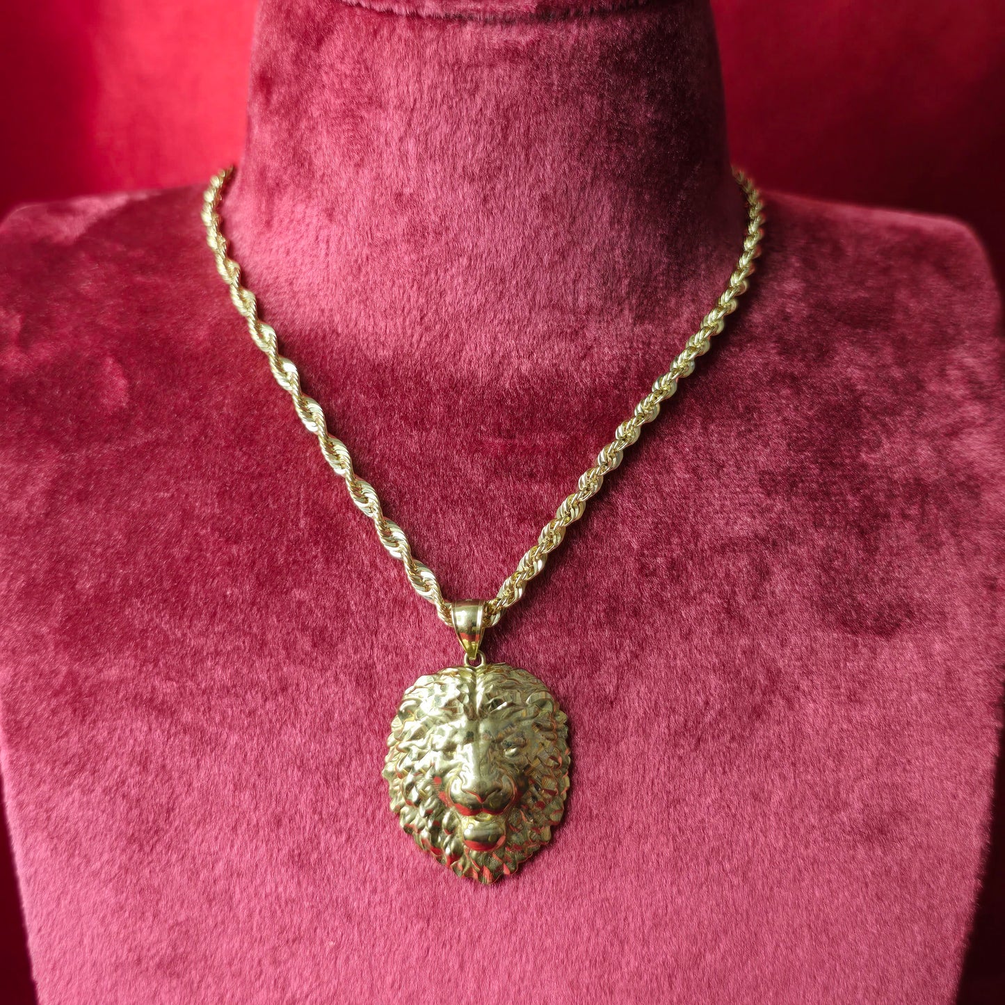 10K Gold Lion Head Pendant With 10K Rope Chain 20"