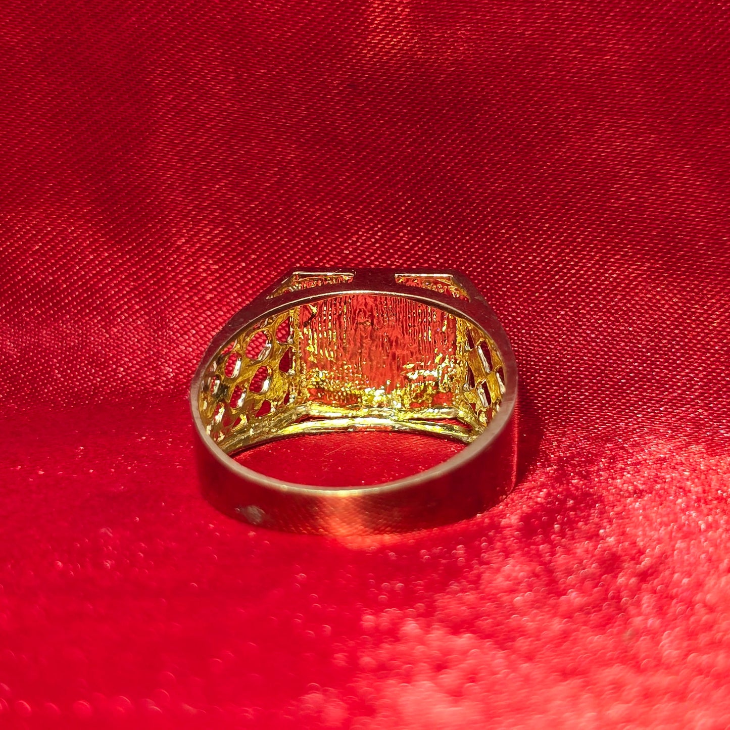 10K Mens Initial "S" Gold RIng