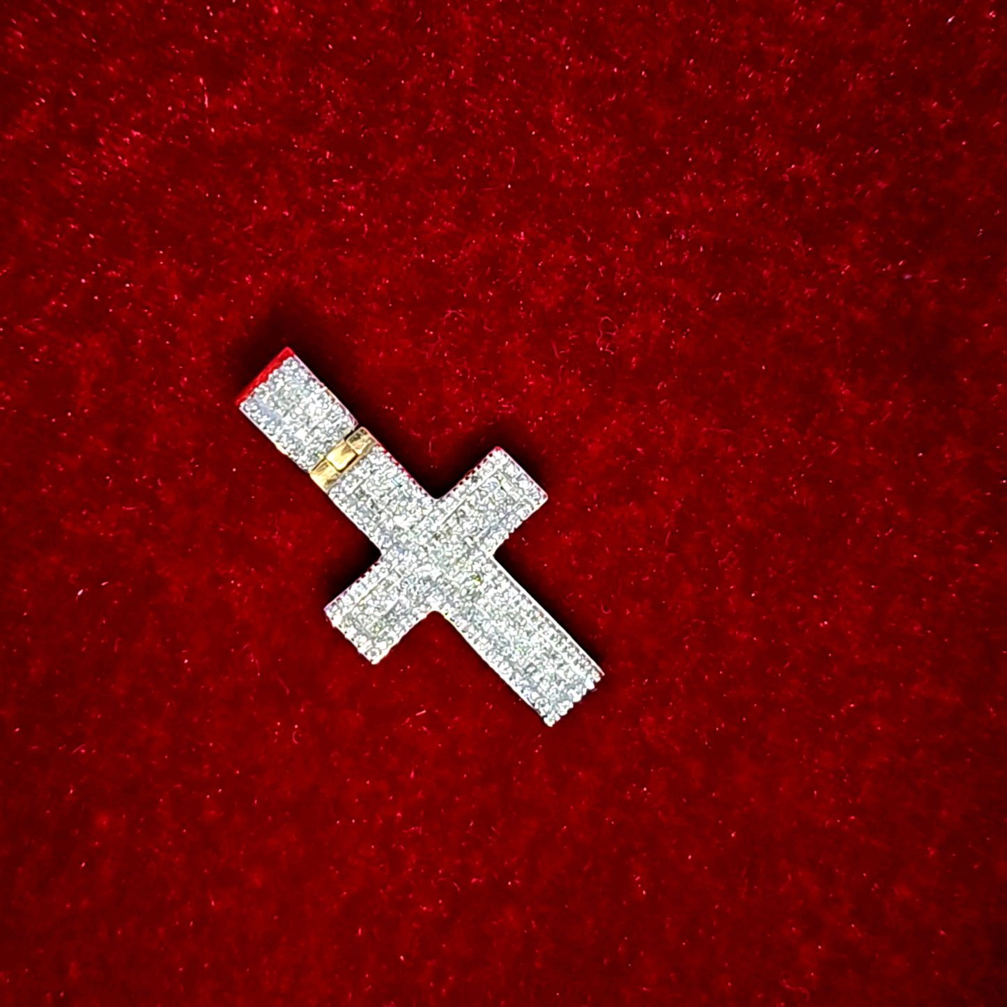 Diamond Cross Pendant 1.00 ct. 10K Yellow Gold