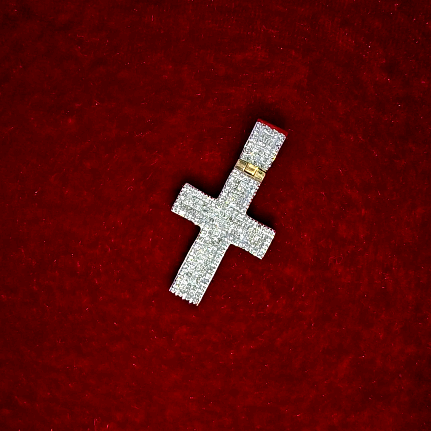 Diamond Cross Pendant 1.00 ct. 10K Yellow Gold