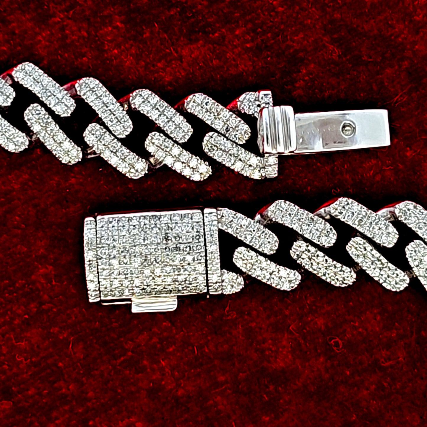 Diamond Bracelet 2.22 ct. 10K White Gold