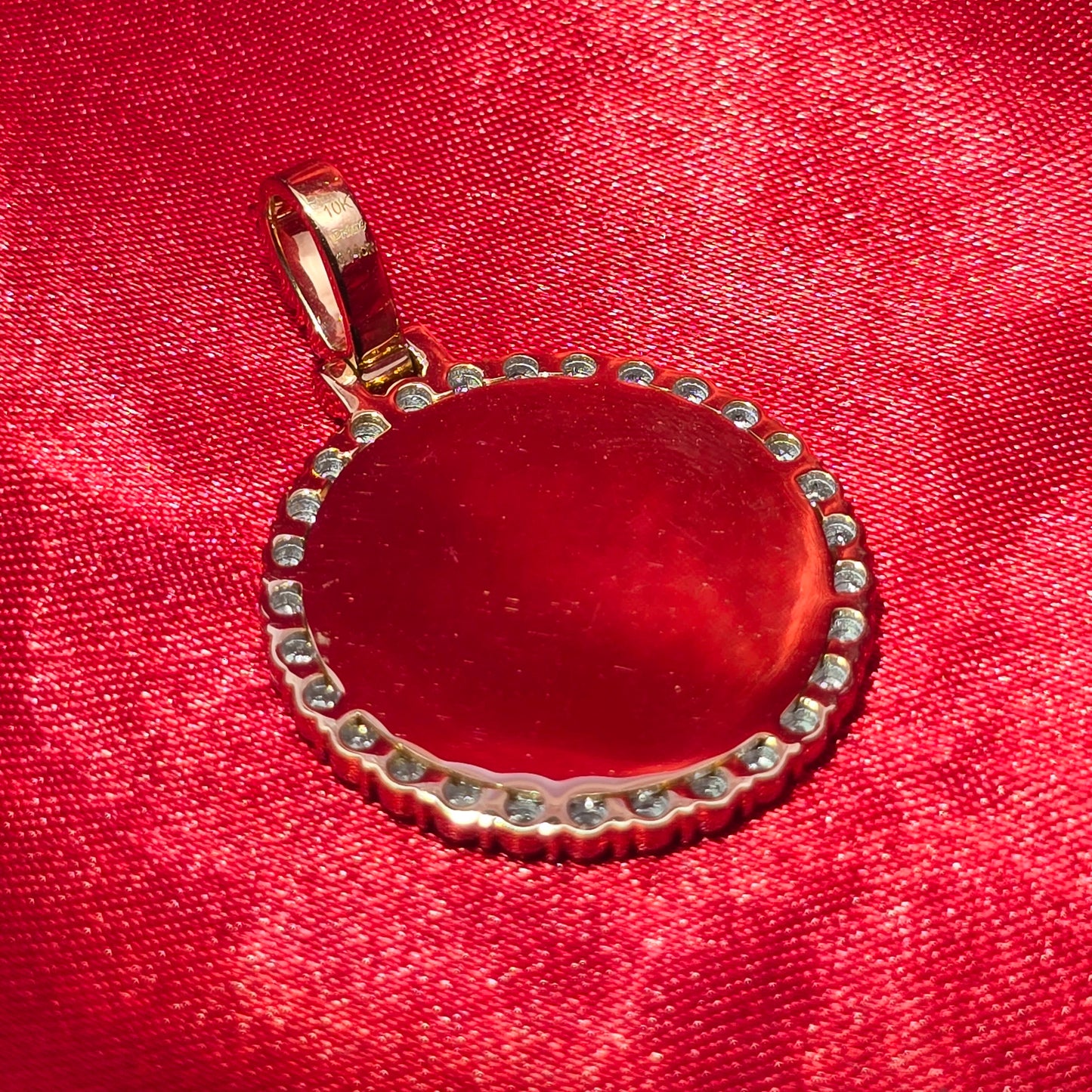 10k Yellow Gold Diamond Memory Frame Pendant 0.14 ctw