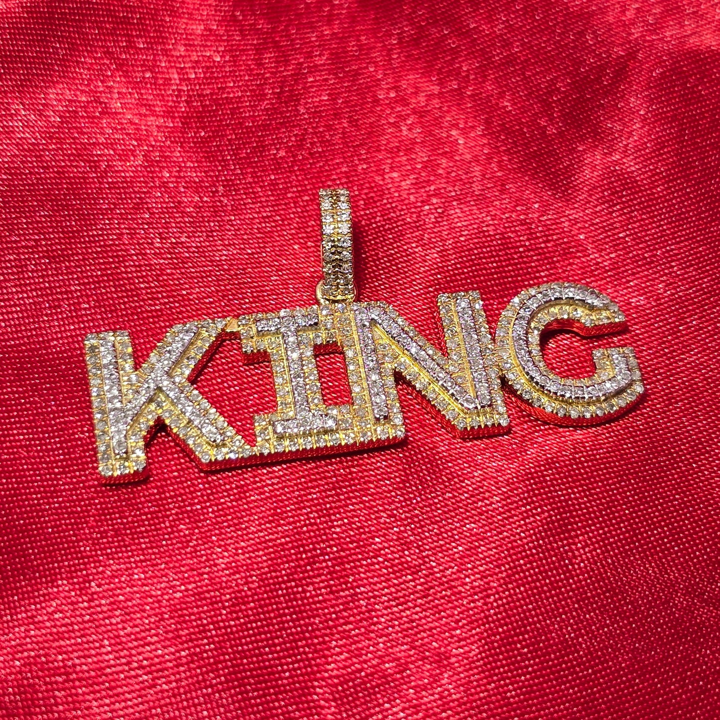 King Pendant 0.68 ct. Diamond 10K Yellow Gold