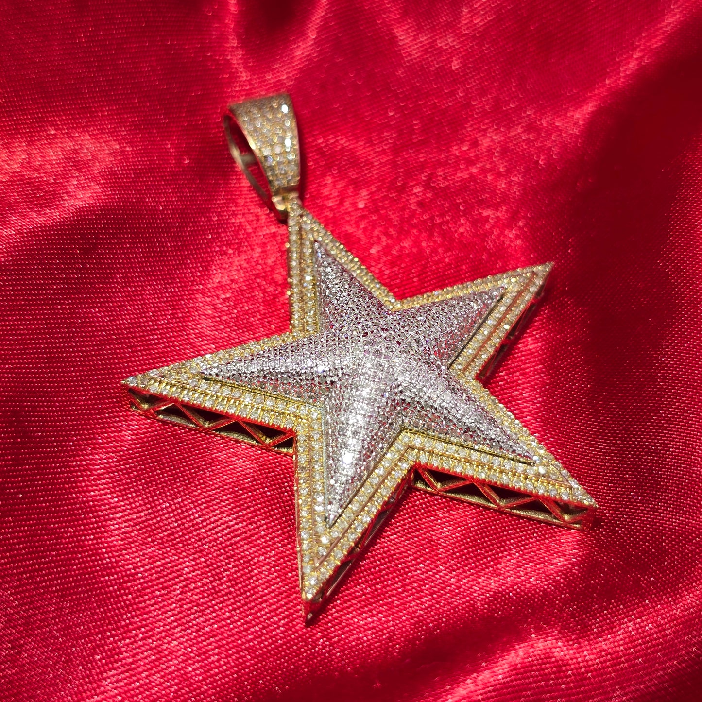 10k Yellow Gold Diamond Star Pendant 1.70 ctw