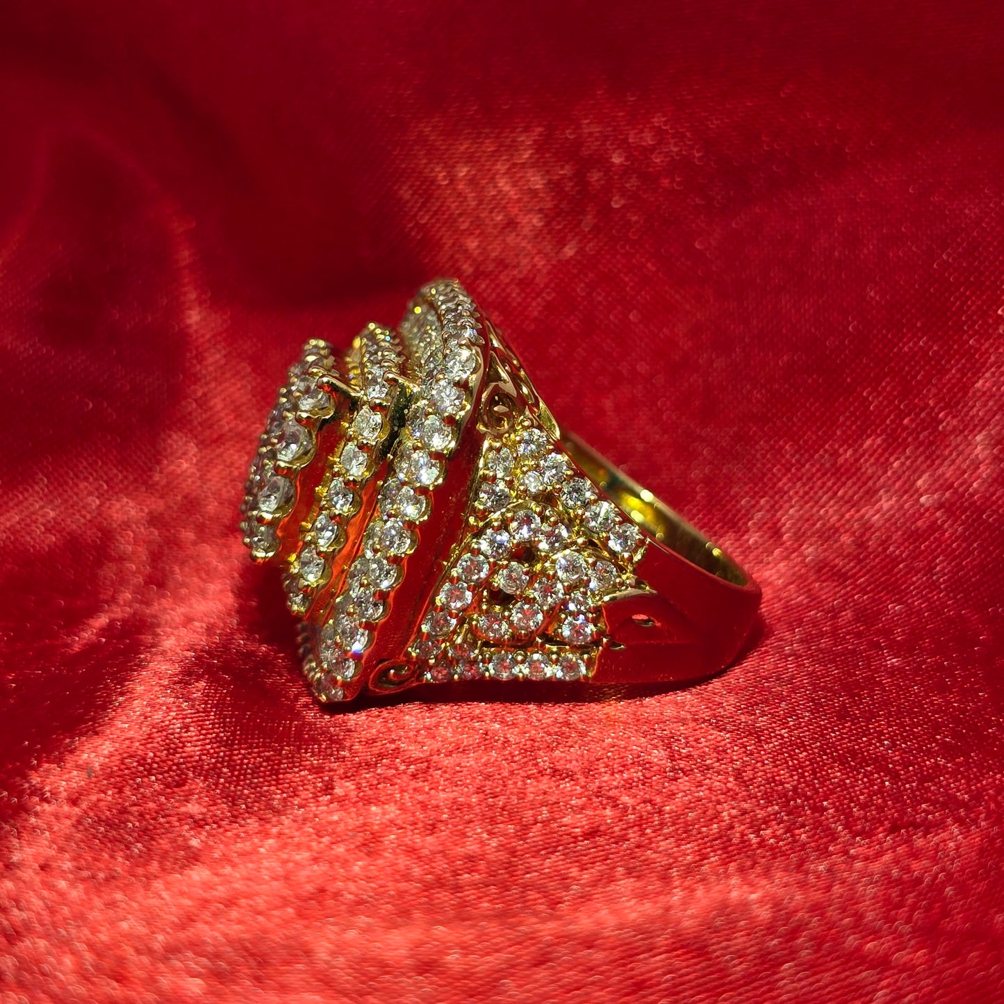 Round Cut Ring 5.10 ctw Diamond 14K Yellow Gold