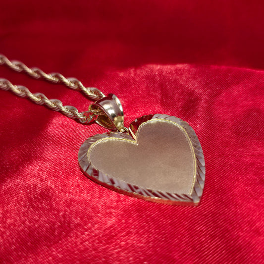10k Gold Rope Chain & Picture Pendant
