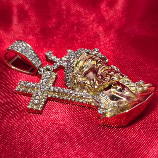 10k gold Natural Diamond Jesus Pendant 1. 1/3 ctw