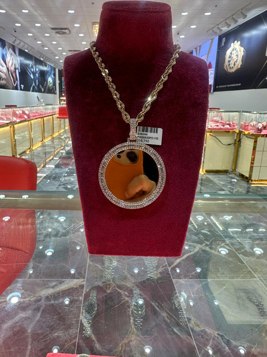 10K Picture Pendant with Rope chain 3.79 CTW