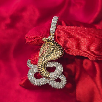 10k Yellow Gold Diamond Snake Pendant 1/5 ctw